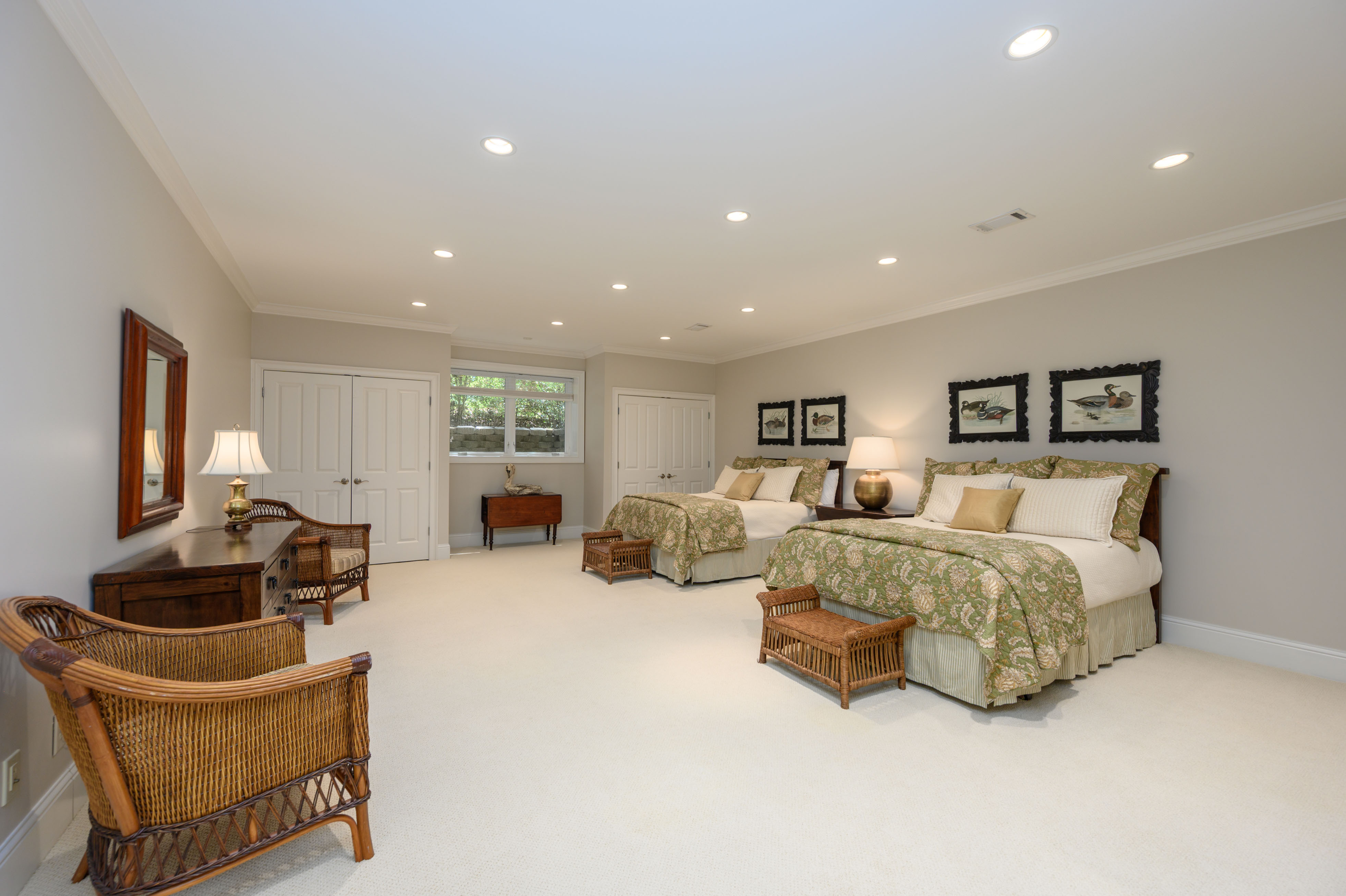 1030 Alanson Court image 40